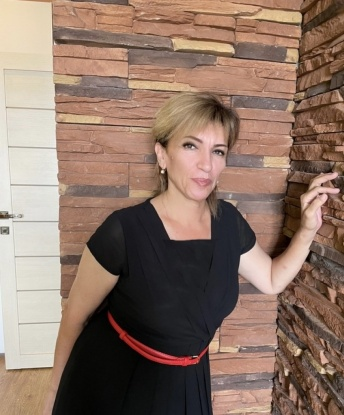 Юля, 45 лет, 3 размер груди